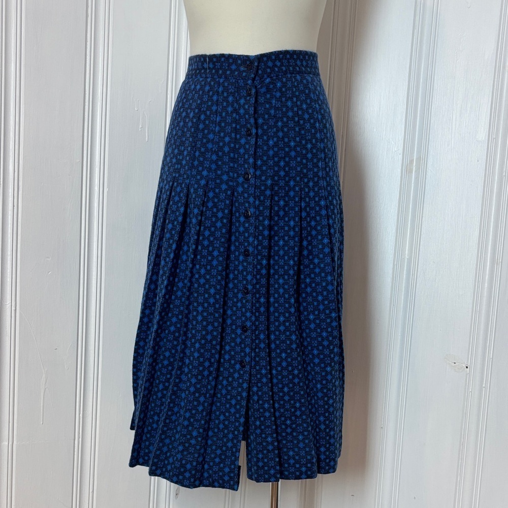 ✨ Vintage Wool + Angora Pleated Skirt (EU 42) ✨
